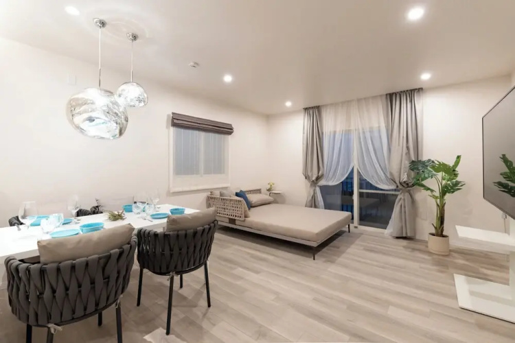 Crystal Villa Ikema