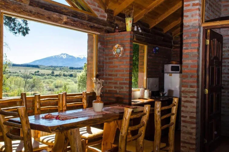 2 Bedrooms Bungalow