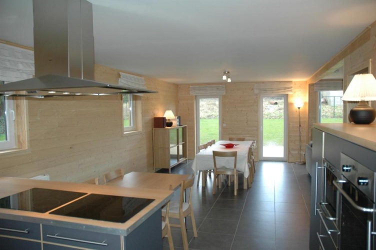 5 Bedrooms Cottage