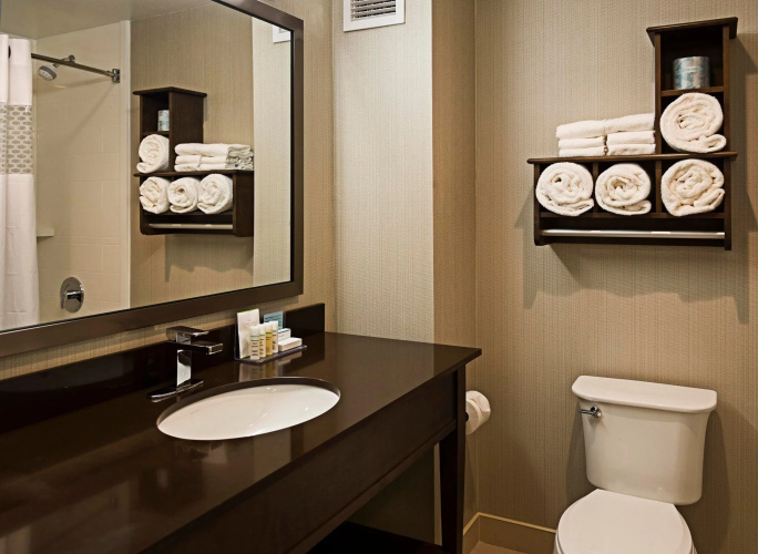 Hampton Inn by Hilton Ottawa Airport, ON, CN photo 10