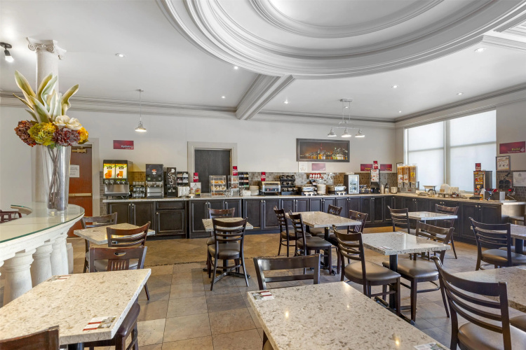 Best Western Plus Travel Hotel Toronto Airport photo 32