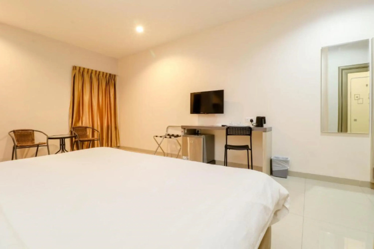 Lovina Inn Hotel Batam