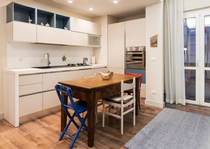 2 Bedrooms Apartment