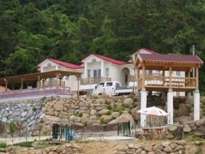 Rainbow Pension
