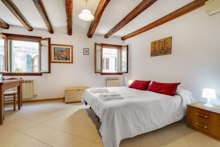 Double Cottage