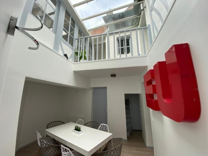4 Bedrooms Cottage