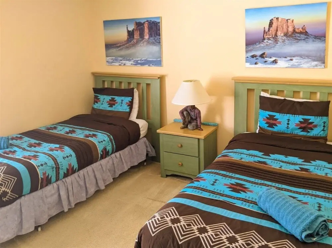 5 Bed 8002