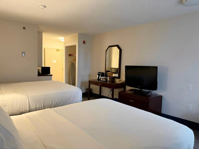 Riviera Plaza and Conference Centre Calgary Airport photo 8