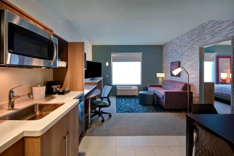 1 Bedroom Suite