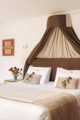 The Yenton Hotel