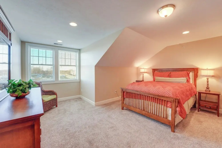 Marina, Pool & Balcony: Modern Spring Lake Condo