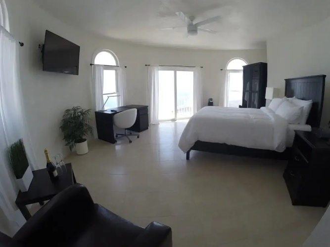 Whale Point Eleuthera
