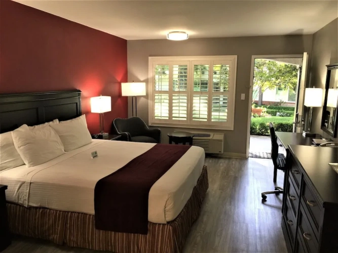 Deluxe Double room