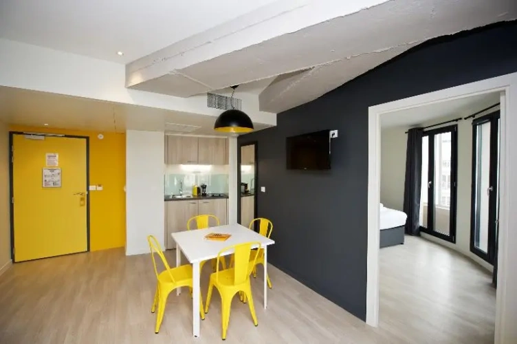 Quadruple Apartment