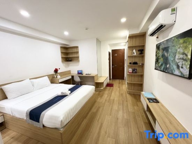 1 Bedroom Deluxe Apartment