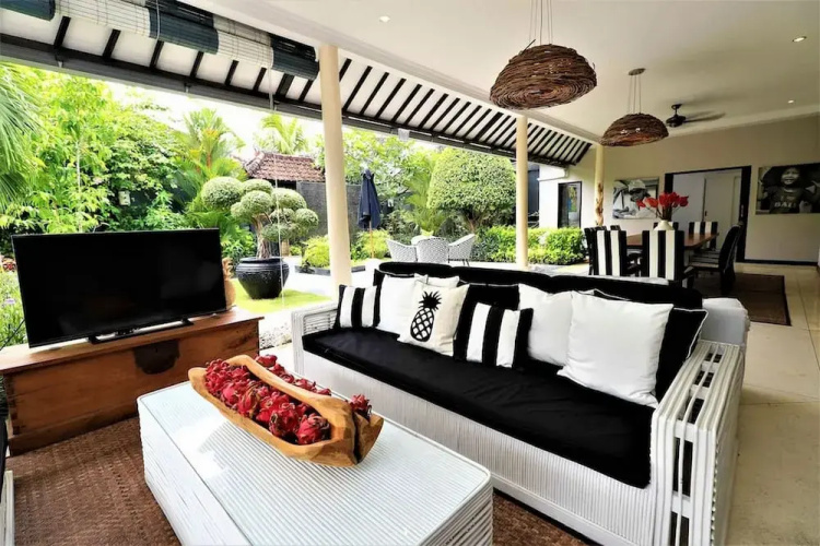 Villa Bloom 4 Bedroom