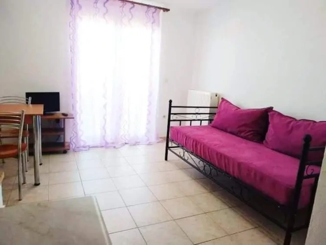 2 Bedrooms Apartment with partial sea view