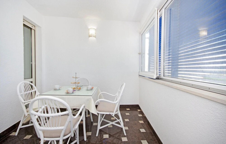 Awesome Apartment in Split With Wifi and 3 Bedrooms