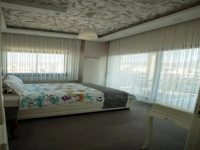 Lion Park Suits & Residence