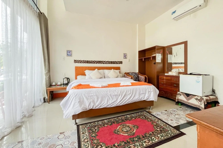 Guest rooms