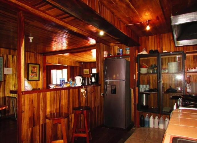 Que Tuanis Hostel Monteverde