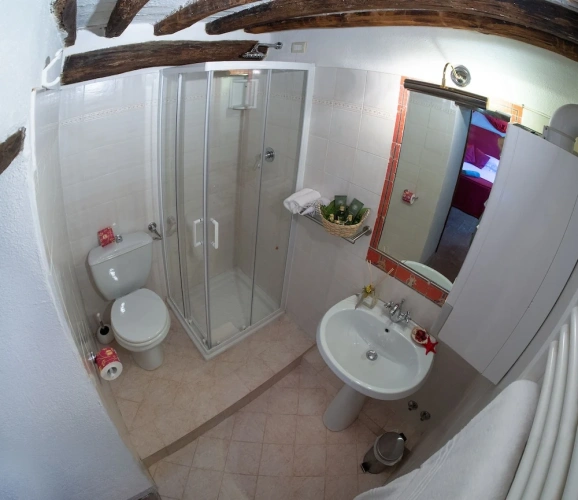 3 Bedrooms Apartment