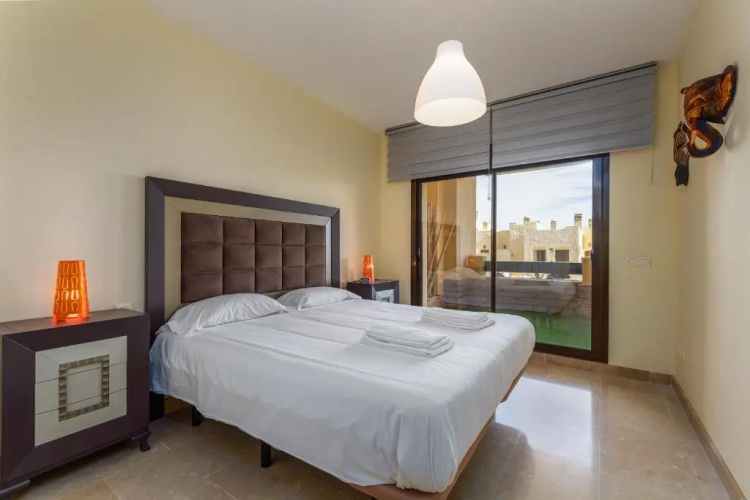 2199-Apt with terrace and pools
