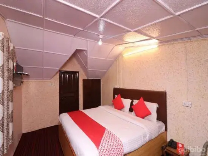Cedar Tree by OYO Rooms