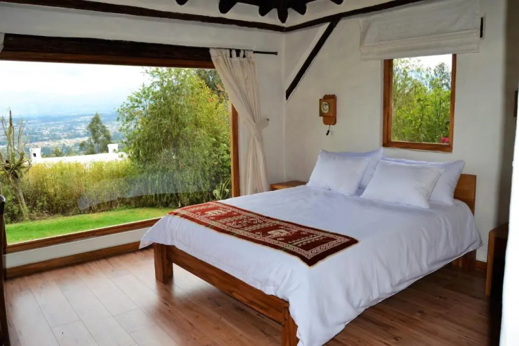 Ilatoa Lodge