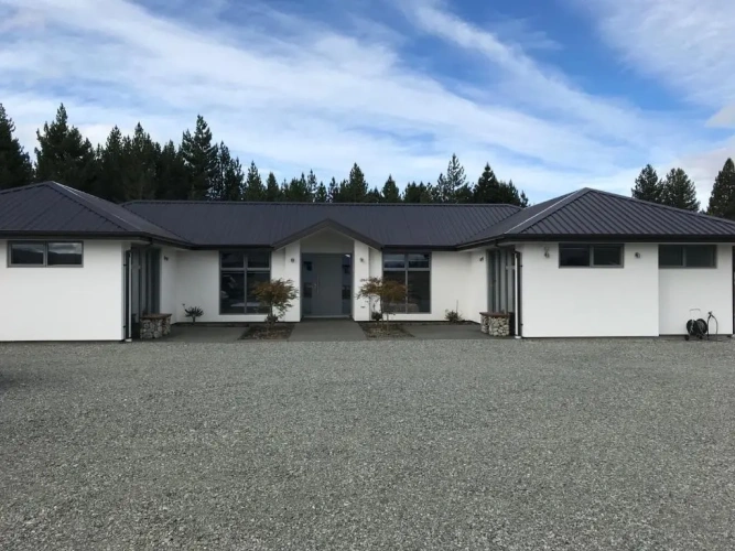 4 Bedrooms Cottage