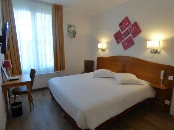 Standard Double room with view