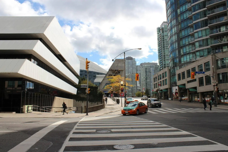 Park Suites Toronto Blue Jay Way (Element)
