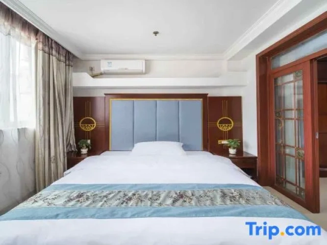 1 Bedroom Suite