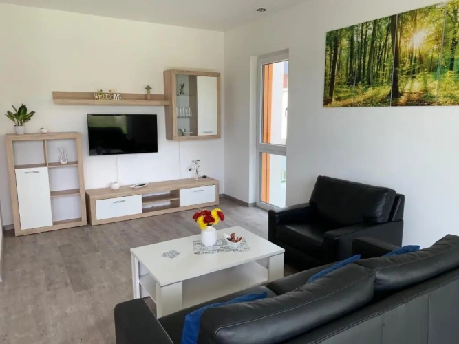 2 Bedrooms Apartment