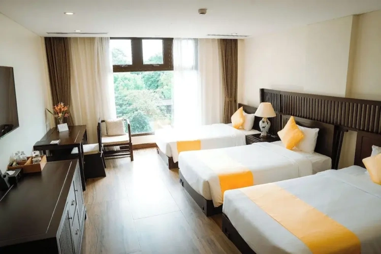 Deluxe Triple room