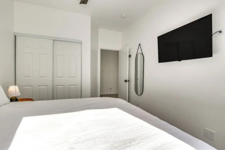 2 Mi to Coachella: Indio Oasis w/ Heated Pool