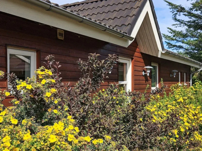 8 Person Holiday Home in Spottrup