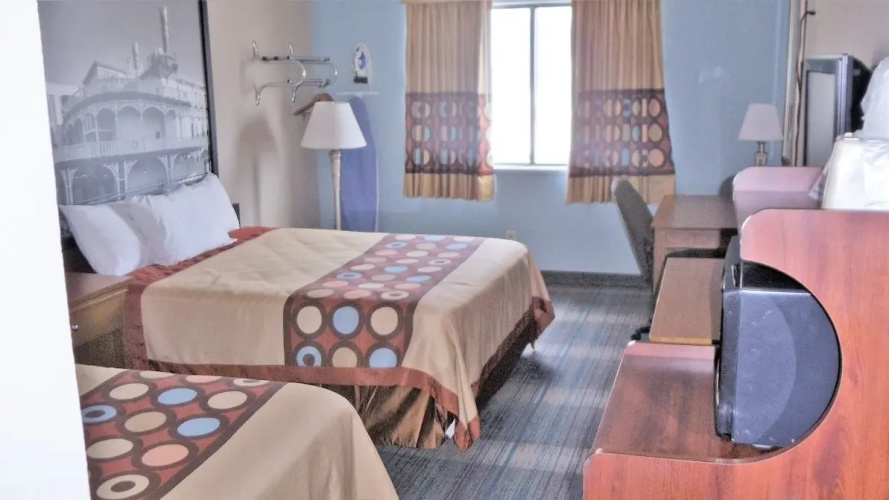 Super 8 By Wyndham Shenandoah
