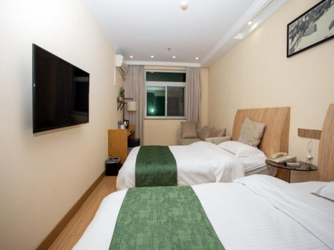 Standard Double Duplex room with street view