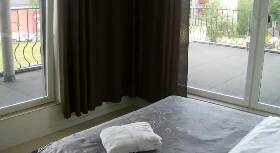 BlackBerry Apartment