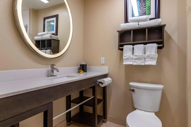 Best Western Plus Galveston Suites photo 10