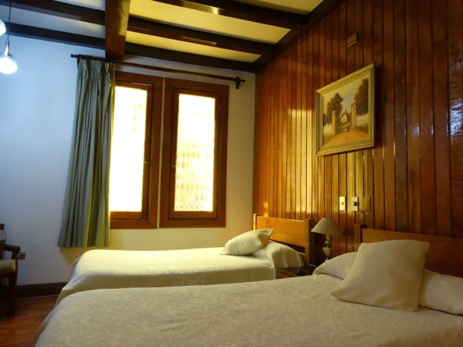 Standard Triple room