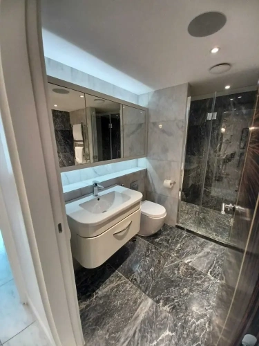 3 Bedrooms Apartment