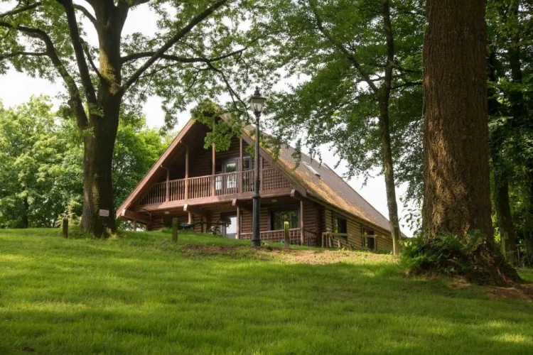 3 Bedrooms Chalet