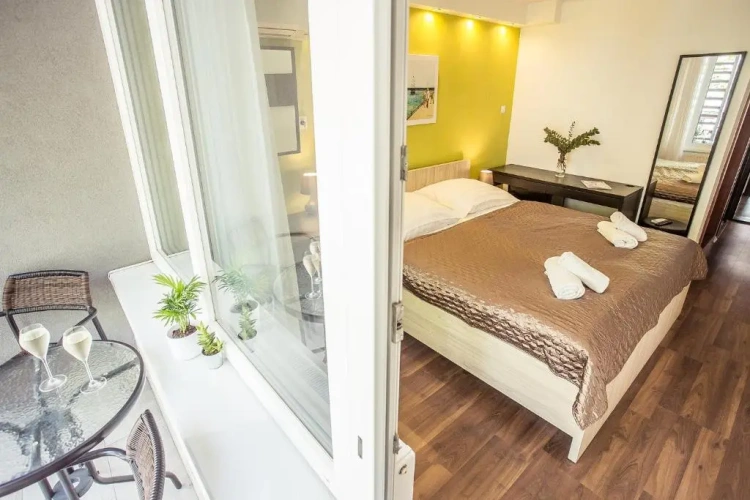 Standard Double room with balcony and with lake view