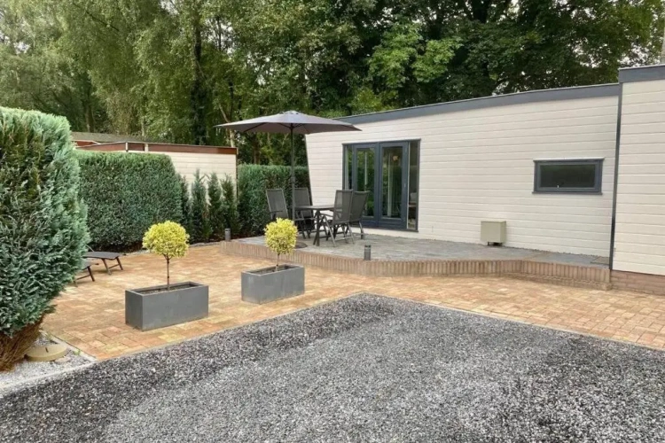 2 Bedrooms Chalet