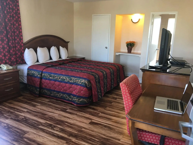 Civic Center Motel