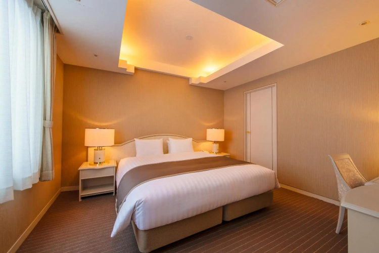 Rusutsu Resort Hotel & Convention