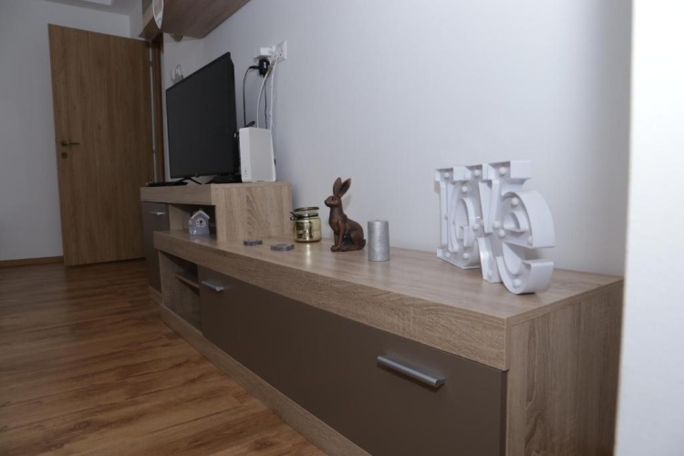 Robert 's apartament