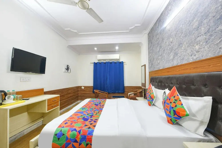 FabHotel Prime Prathana